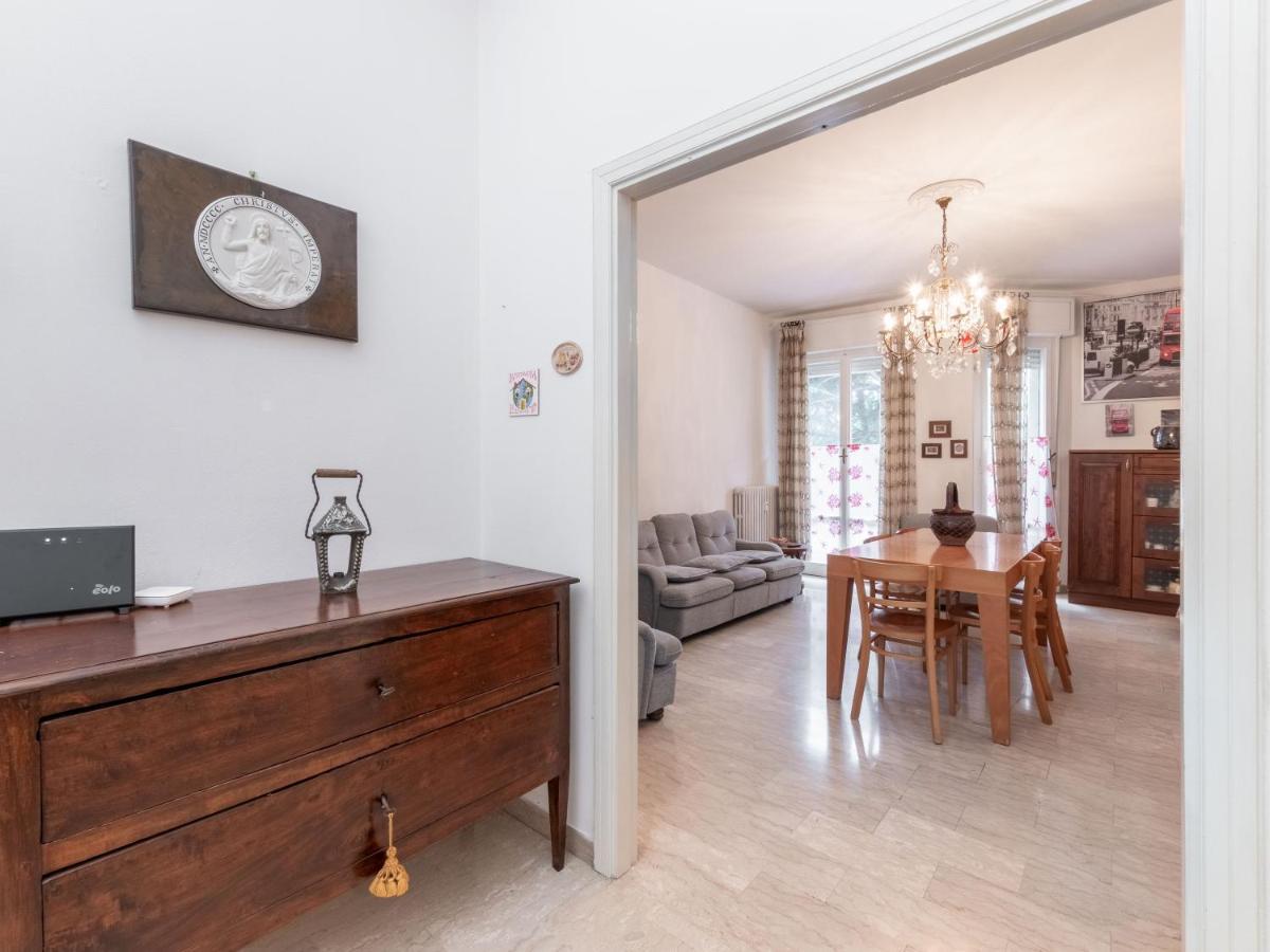 Flaminia Bright & Roomy Apartment Pesaro Exterior foto